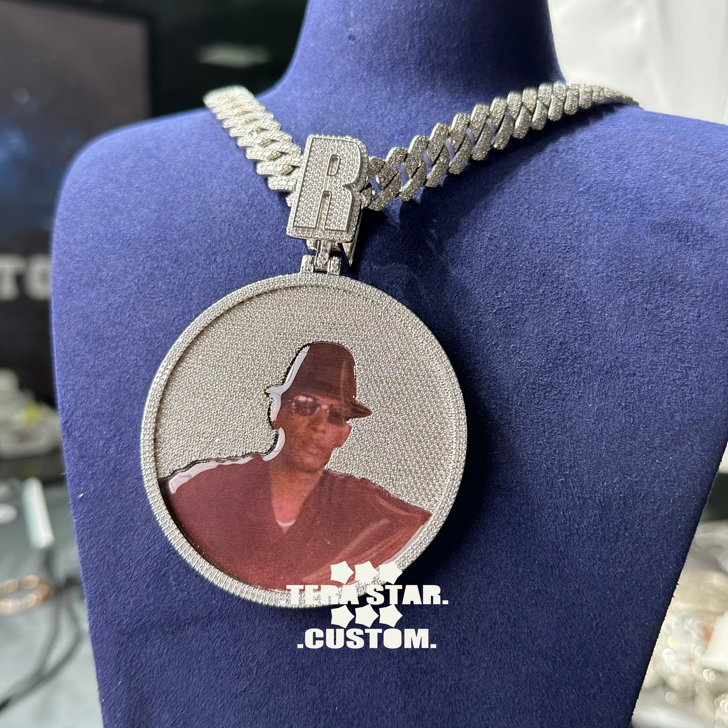 custom photo pendant